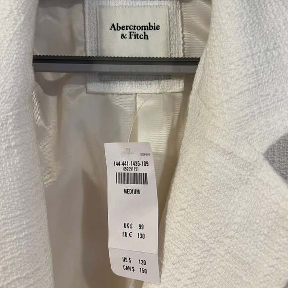 NWT Abercrombie & Fitch White Tweed Cropped Jacket Size Medium - Picture 3 of 5